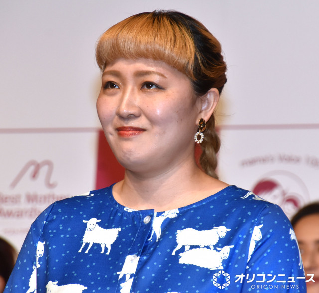 吉田羊演じる謎めいた国語教師が15歳の人生を動かす 『さとこはいつも